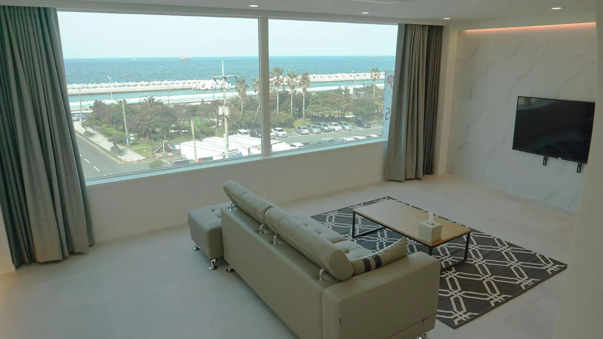 Stay Top Jeju